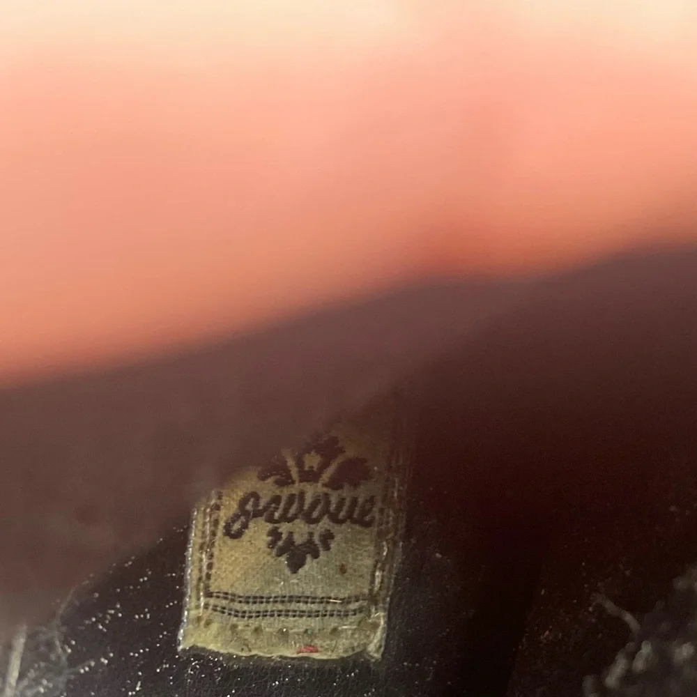 Boots - Picture 12 of 15